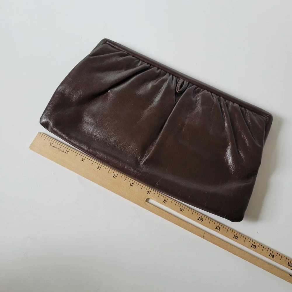 Vintage Leather Clutch Purse Shoulder Bag Brown Dark Academia Quiet Luxury Retro